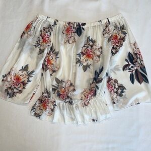 HIBLUCO Off Shoulder top • Size Small • Floral Print